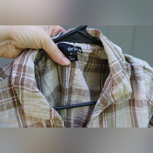 Erika Medium Short Sleeve Button Down - Picture 8 of 9